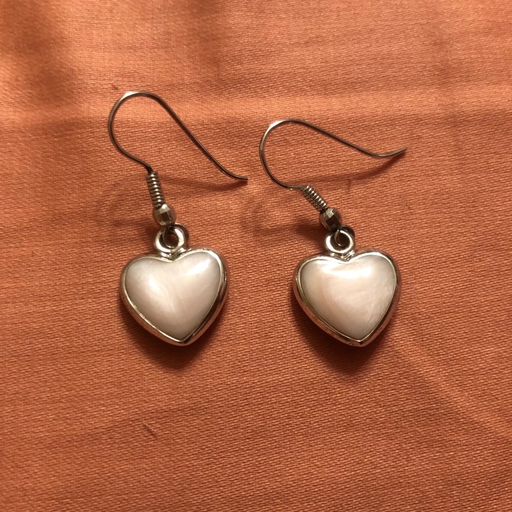 ✨Anthro Vintage Silver Bubble Heart Earrings🌸